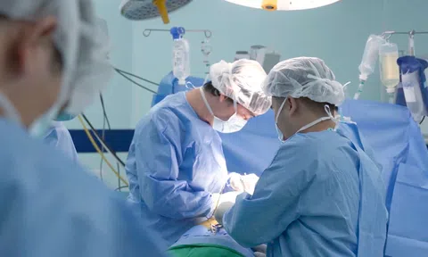 Vinmec: tạo hình hộp sọ cho bệnh nhi 10 tháng tuổi mắc dị tật hiếm gặp