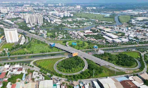 Hạ tầng vẽ lại bản đồ di chuyển, dẫn dòng vốn về trung tâm hành chính mới Tây Bắc TP.HCM