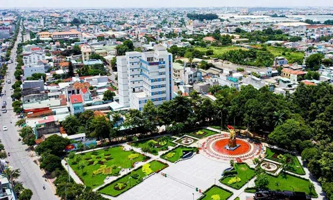 NHÌN LẠI BẤT SỰ THÀNH CÔNG CỦA DĨ AN: CÔNG THỨC “VÀNG” TẠO NÊN NHỮNG CƠN SỐT ĐẤT TỶ ĐÔ