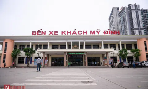 Hà Nội: Bến xe đìu hiu trong ngày đầu giảm tuyến phòng dịch COVID-19