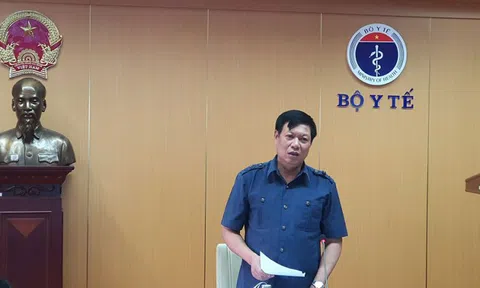 Thứ trưởng bộ Y tế: Tiếp tục “đi từng ngõ gõ từng nhà” để phát hiện những người đã đến BV Bạch Mai