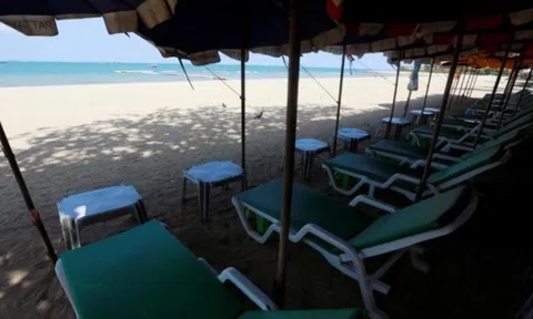 Thiên đường du lịch Thái Lan Pattaya hoang vắng vì Covid-19