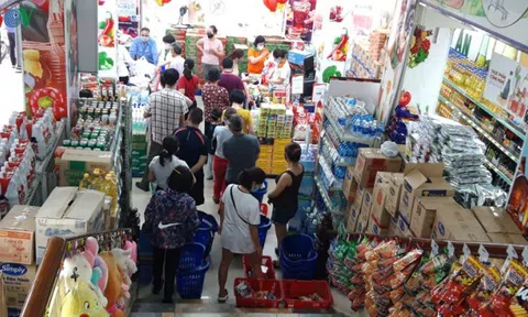 Dịch Covid-19: Hàng hóa tại Hà Nội dồi dào, dân không cần tích trữ