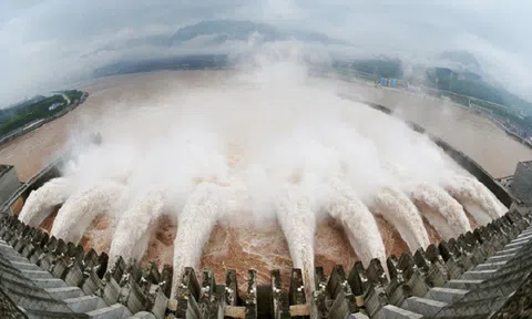 Mưa lũ ở miền Bắc còn diễn biến phức tạp