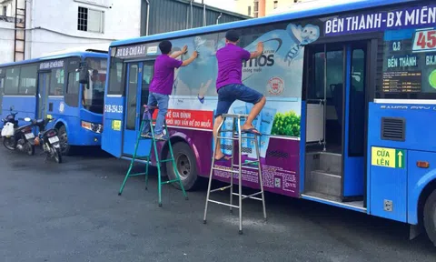 Quảng cáo trên xe buýt tại TP.HCM: “Trắng tay” với cuộc chơi tiền tỷ