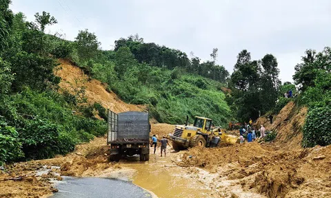 Tiếp tục tìm kiếm các nạn nhân, người mất tích do bị sạt lở đất