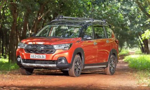 Lập kỷ lục bán hàng, Suzuki tiếp tục ưu đãi ô tô cuối năm