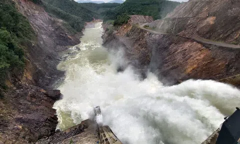 Bị “tuýt còi”, thuỷ điện Thượng Nhật còn phải nộp phạt 130 triệu đồng