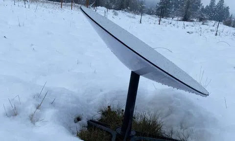 Internet 'trên trời phát xuống' của Elon Musk đạt tốc độ nhanh không ngờ, bất chấp thời tiết khắc nghiệt