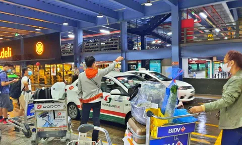 Có hay không phân biệt đối xử với taxi tại sân bay Tân Sơn Nhất?