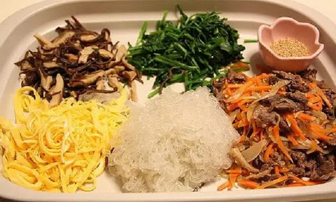 Cách làm miến trộn Hàn Quốc cầu kỳ cho cuối ngày