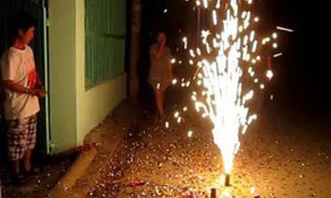 Người dân được đốt pháo hoa không tiếng nổ trong Tết, cưới hỏi