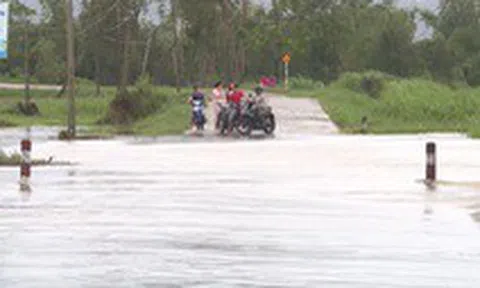 Mưa lớn, nhiều hồ thủy điện, thủy lợi ở Phú Yên xả lũ