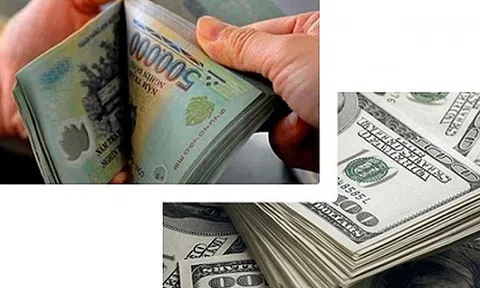 Ngân hàng tranh thủ kiếm lời từ tỷ giá: 'Kẻ lãi lớn, người lỗ nặng'