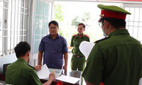 Bắt hai cựu lãnh đạo chi nhánh ngân hàng gây thiệt hại nhiều tỉ