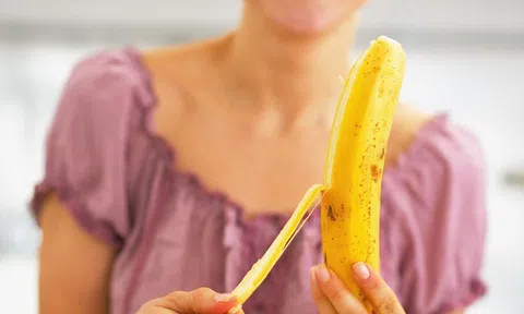 Lợi ích bất ngờ của việc ăn 1 quả chuối trước khi đi ngủ
