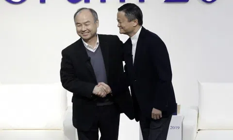 SoftBank bán 41 tỷ USD tài sản để mua lại cổ phiếu, trả bớt nợ