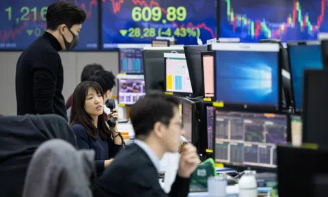 Tiền tệ của các nước châu Á nào được hưởng lợi khi giá dầu sụt giảm?