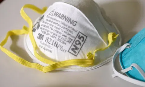 Cuộc chiến giành khẩu trang và cách hành xử “Miền Tây hoàng dã” của Mỹ