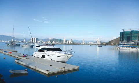 Nỗ lực gấp đôi, gấp ba để cầm cự và vượt khó