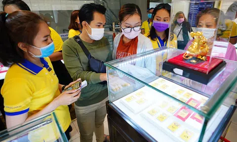 Nhà nhà đổ xô mua vàng tích trữ, "nữ tướng" Cao Thị Ngọc Dung có ngay 5.000 tỷ doanh thu