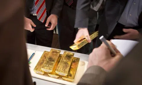 Giá vàng hôm nay 19/4: Vàng giữ giá chờ tuần giao dịch mới