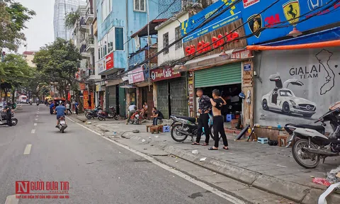 Hà Nội: Bất chấp “cách ly toàn xã hội”, hàng quán ngang nhiên mở cửa đón khách