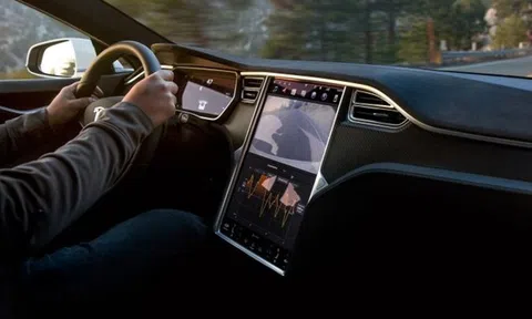 Tesla sắp phát triển được loại pin chạy 1,6 triệu km rồi mới hư?