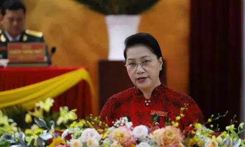 Chủ tịch Quốc hội nêu 8 lưu ý để Cần Thơ phát triển trong nhiệm kỳ tới