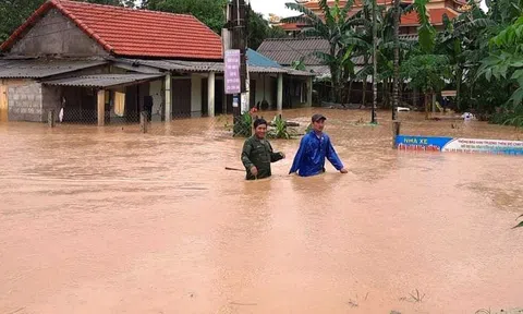 1 người chết, 8 người mất tích do mưa lũ ở Quảng Trị và Thừa Thiên Huế